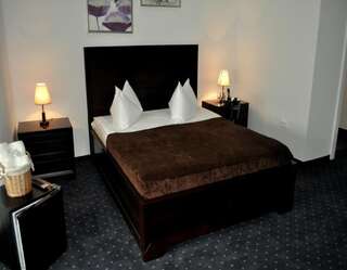 Отель Hotel Palace Turda Турда Номер Делюкс с кроватью размера «king-size»-15